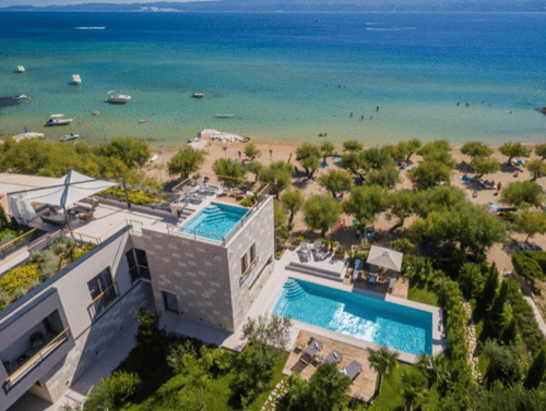 Villa Plazu, Omis